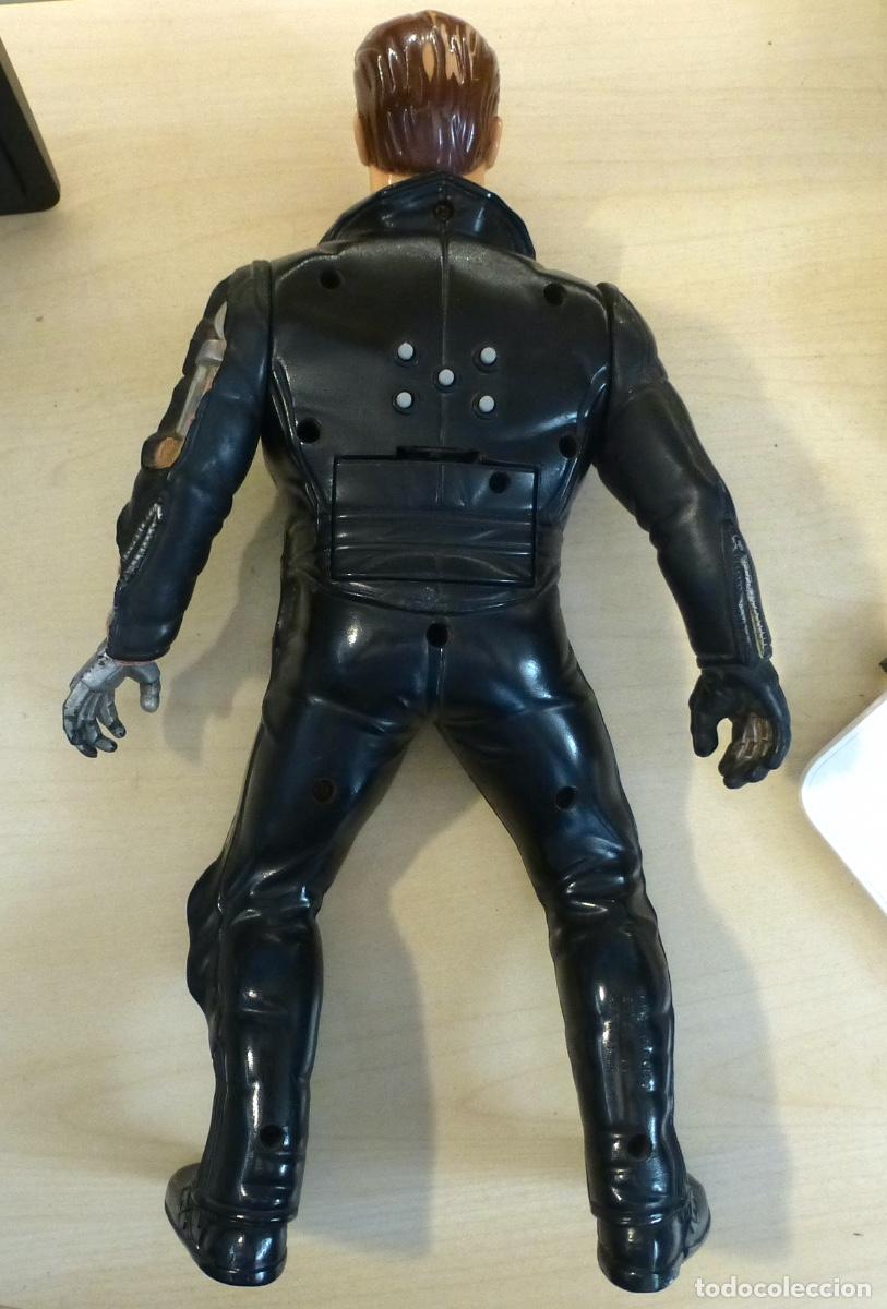 Figuras de acci&oacute;n: Terminator. Mu&ntilde;eco / maniqu&iacute; con efectos de sonido - Foto 5