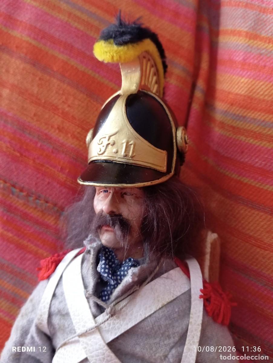 Figuras de acci&oacute;n: Casco escala 1/6 oficial caballer&iacute;a ligera austriaco