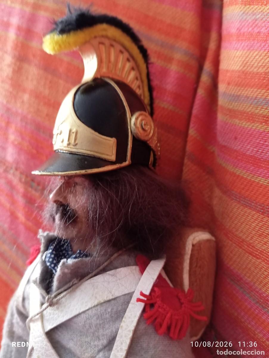 Figuras de acci&oacute;n: Casco escala 1/6 oficial caballer&iacute;a ligera austriaco