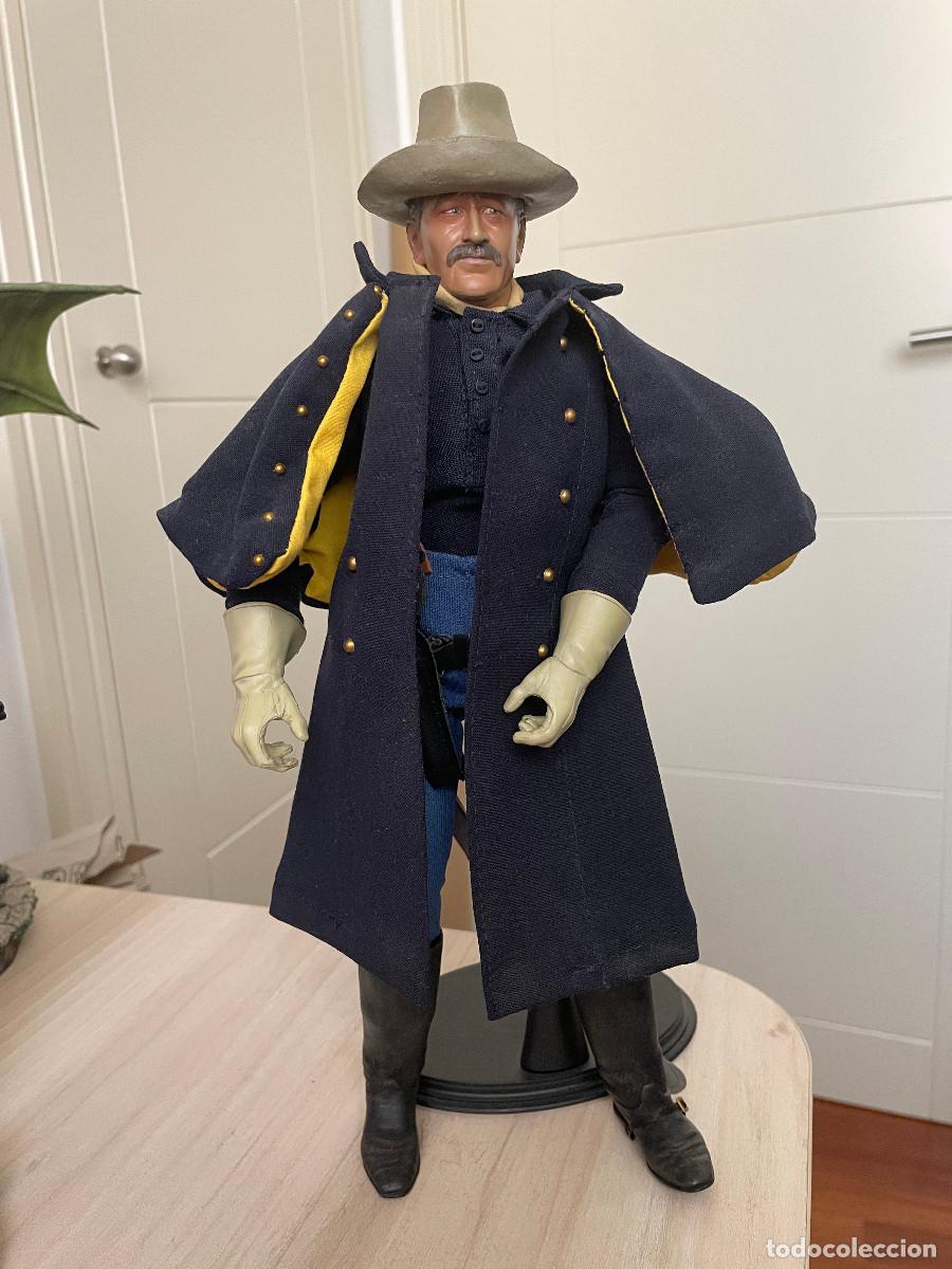 Figuras de acci&oacute;n: Figura Sideshow escala 1/6. John Wayne como oficial de Caballeria.