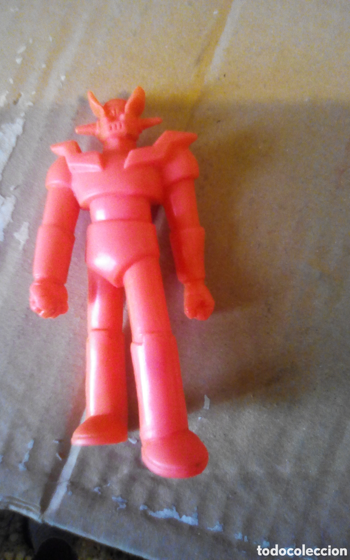 Figuras de acci&oacute;n: Mazinger Z. 2 &copy; Toei 72. Yolanda. Figura serie dibujos animados de tv. A&ntilde;o 1972. Monocrom&aacute;tica