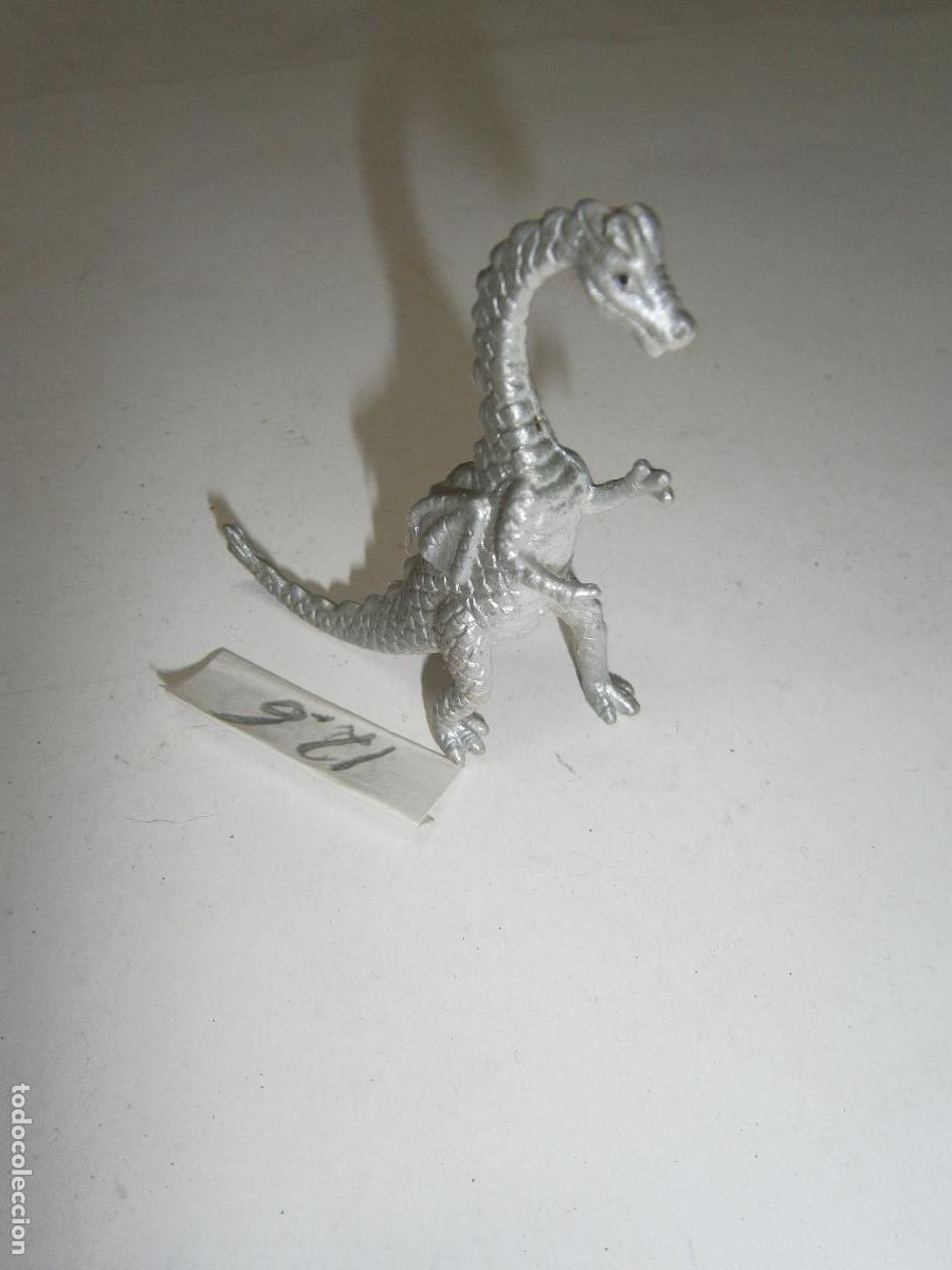 Figuras de acci&oacute;n: FIGURA DE ACCION - DRAGON PLATEADO