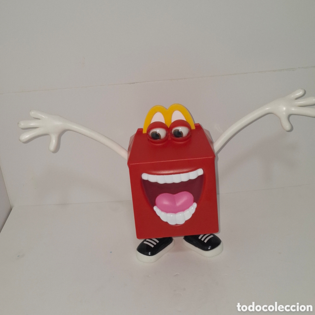 Figuras de acci&oacute;n: CAJA FELIZ GRANDE MCDONALD'S PREMIUM MCDONALDS HAPPY MEAL 2012