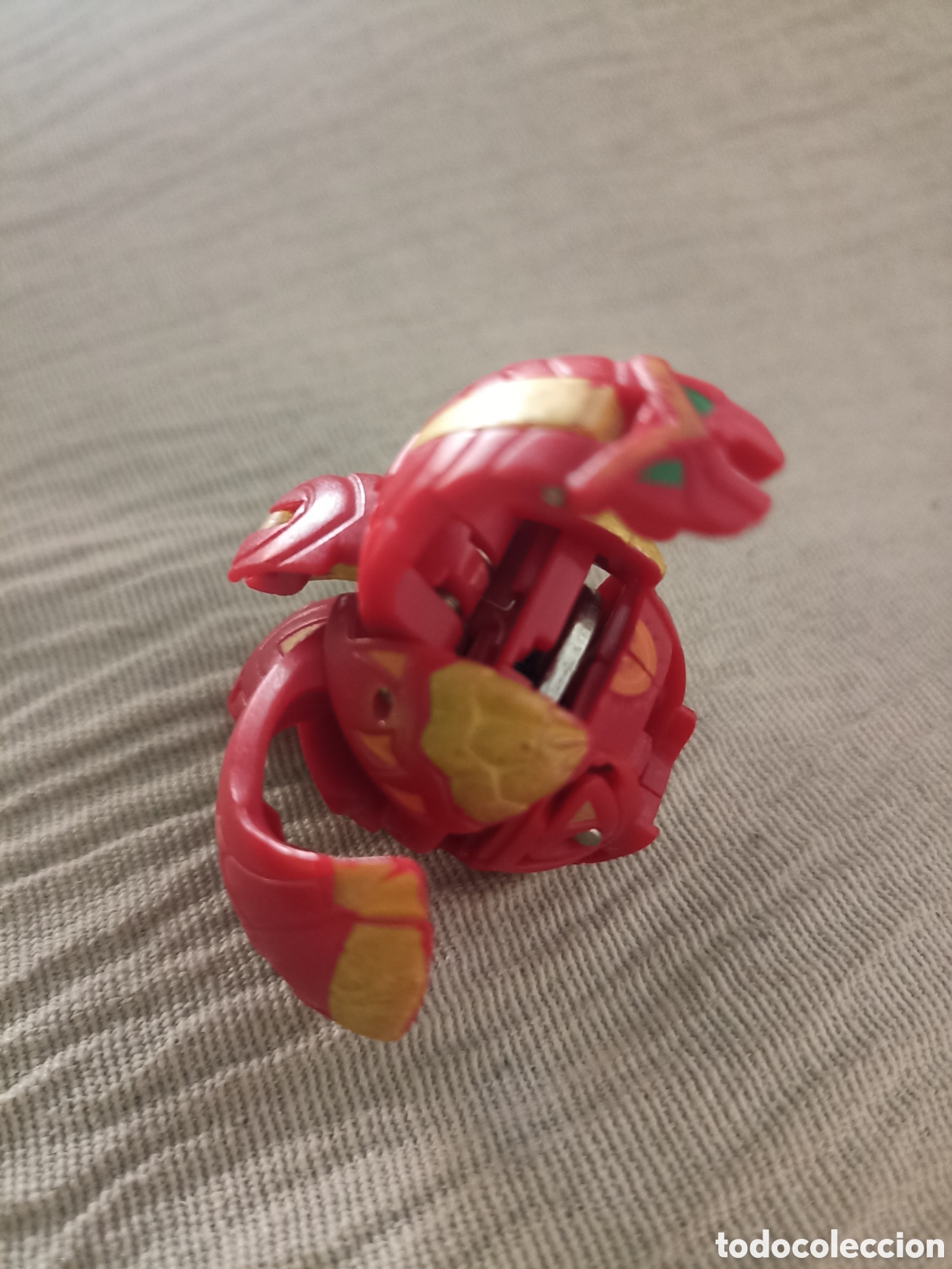 Figuras de acci&oacute;n: Lote Bakugan 3 figuras - Foto 6