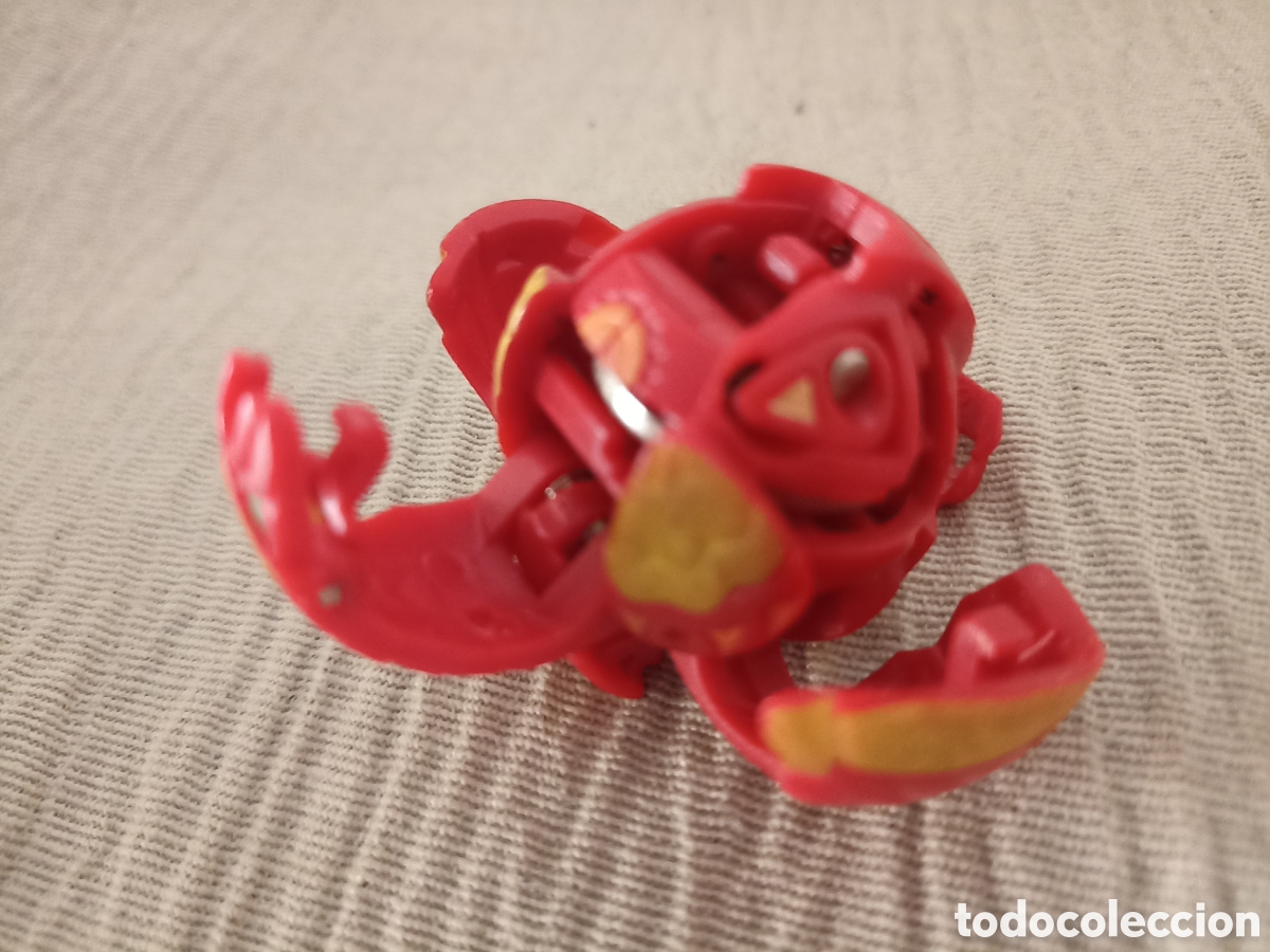 Figuras de acci&oacute;n: Lote Bakugan 3 figuras - Foto 7