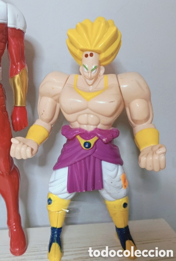Figuras de acci&oacute;n: Lote 3 Figuras DBZ + Marvel - Foto 2
