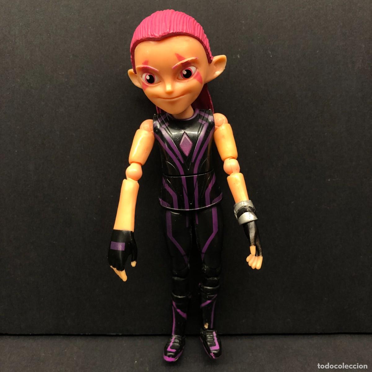 Figuras de acci&oacute;n: FIGURA DE ACCION - FENZY CON ARMADURA SENKUN - DESAFIO CHAMPIONS SENDOKAI - 12,5 X 4 CM / 620