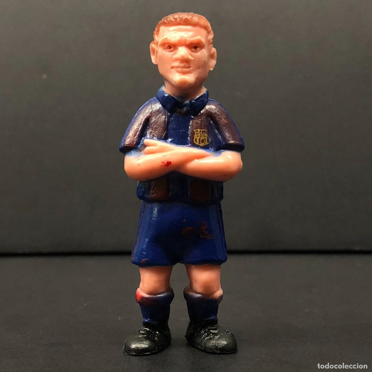 Figuras de acci&oacute;n: FIGURA DE PVC - ROALD KOEMAN - LAS FIGURAS DEL BAR&Ccedil;A - MUNDO DEPORTIVO - 8 X 2,5 CM / 23