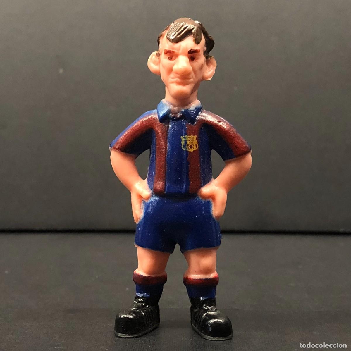 Figuras de acci&oacute;n: FIGURA DE PVC - SERGI BARJUAN - LAS FIGURAS DEL BAR&Ccedil;A - MUNDO DEPORTIVO - 7,5 X 3,5 CM / 29