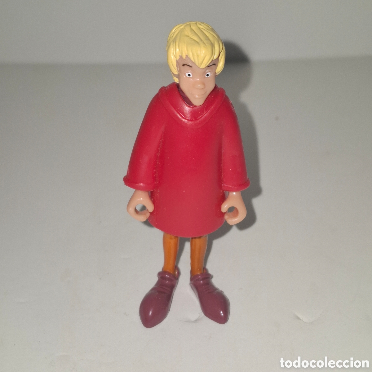 Figuras de acci&oacute;n: WALT DISNEY FIGURA DE ACCION ARTURO MERLIN Y EL CALDERO MAGICO