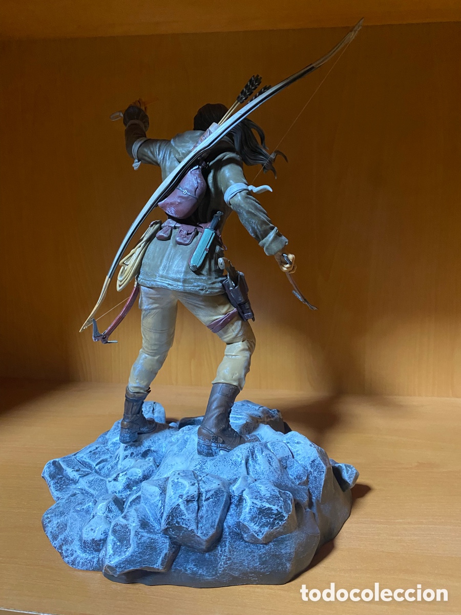 Figuras de acci&oacute;n: Figura Estatua Lara Croft - Foto 3