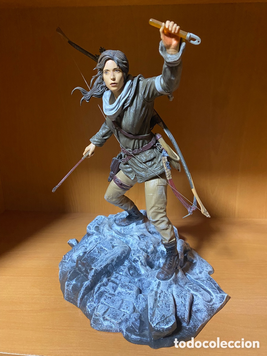 Figuras de acci&oacute;n: Figura Estatua Lara Croft