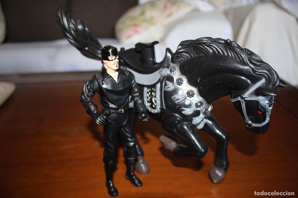 Figuras de acci&oacute;n: El zorro y su caballo. - Foto 2