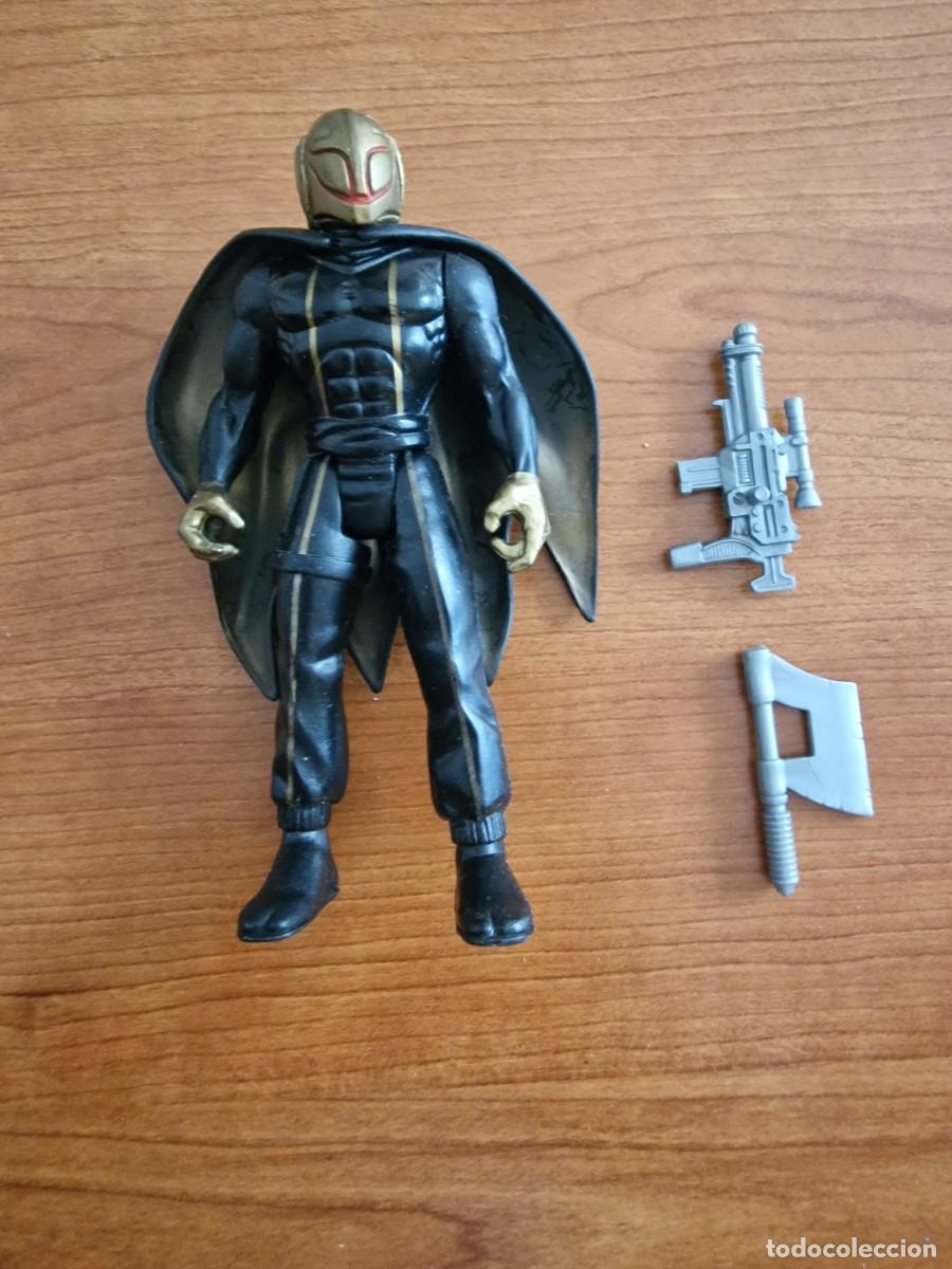 Figuras de acci&oacute;n: Lote 2815. Figura de los VR Trooper, Skug, de la marca Saban&acute;s, con sus accesorios