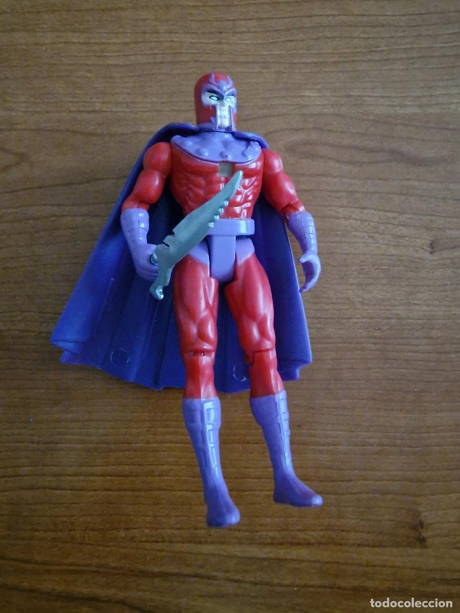 Figuras de acci&oacute;n: Lote 2822. Figura de Xmen, Magneto, de Marvel