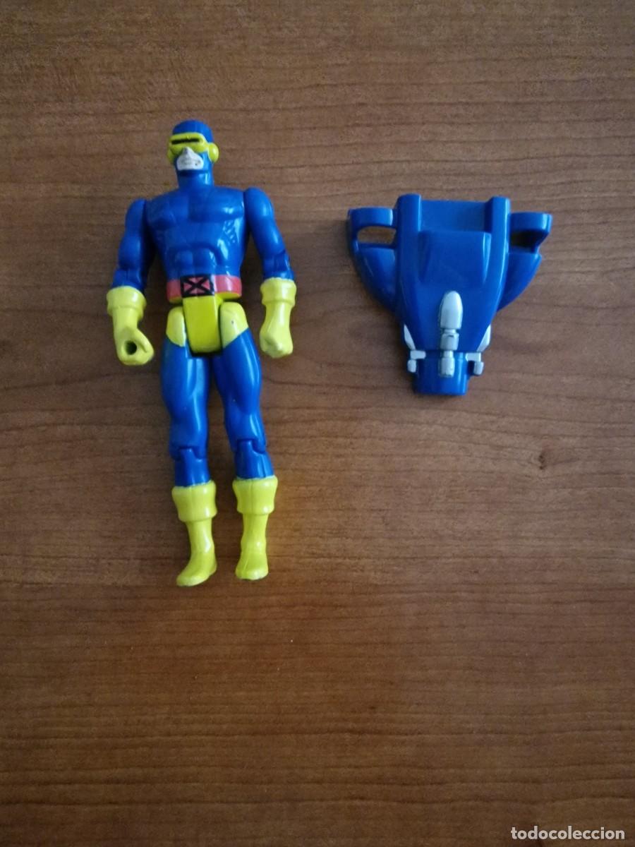 Figuras de acci&oacute;n: Lote 2822. Figura de Xmen, C&iacute;clope, de Marvel