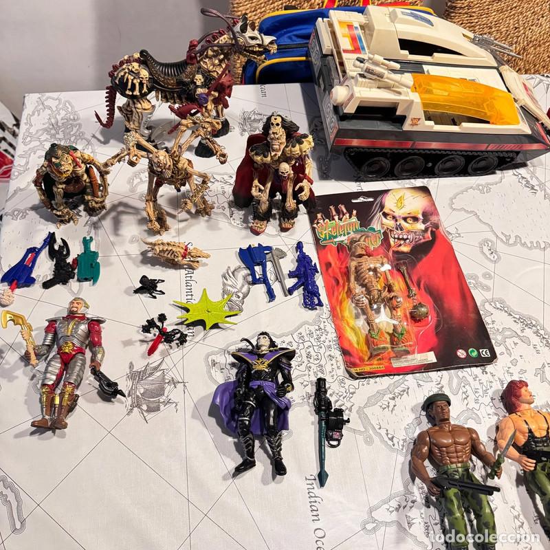 Figuras de acci&oacute;n: Skeleton Warriors 1994 Toy Line Lot with Accessories