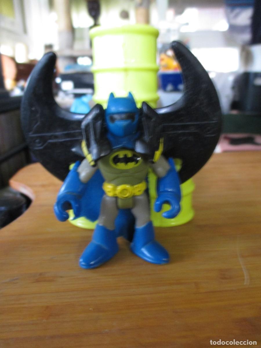 Figuras de acci&oacute;n: 873- Set Imaginext Batman con Propulsor (2009) + 3 Barriles Joker