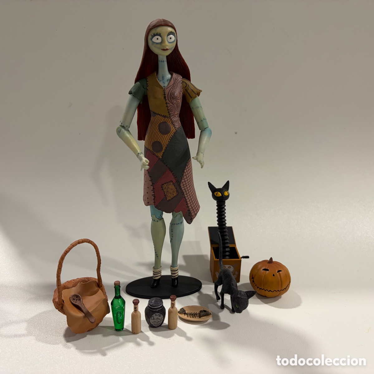 Figuras de acci&oacute;n: figura mu&ntilde;eco sally pesadilla antes de navidad neca 2004 tim burton con accesorios