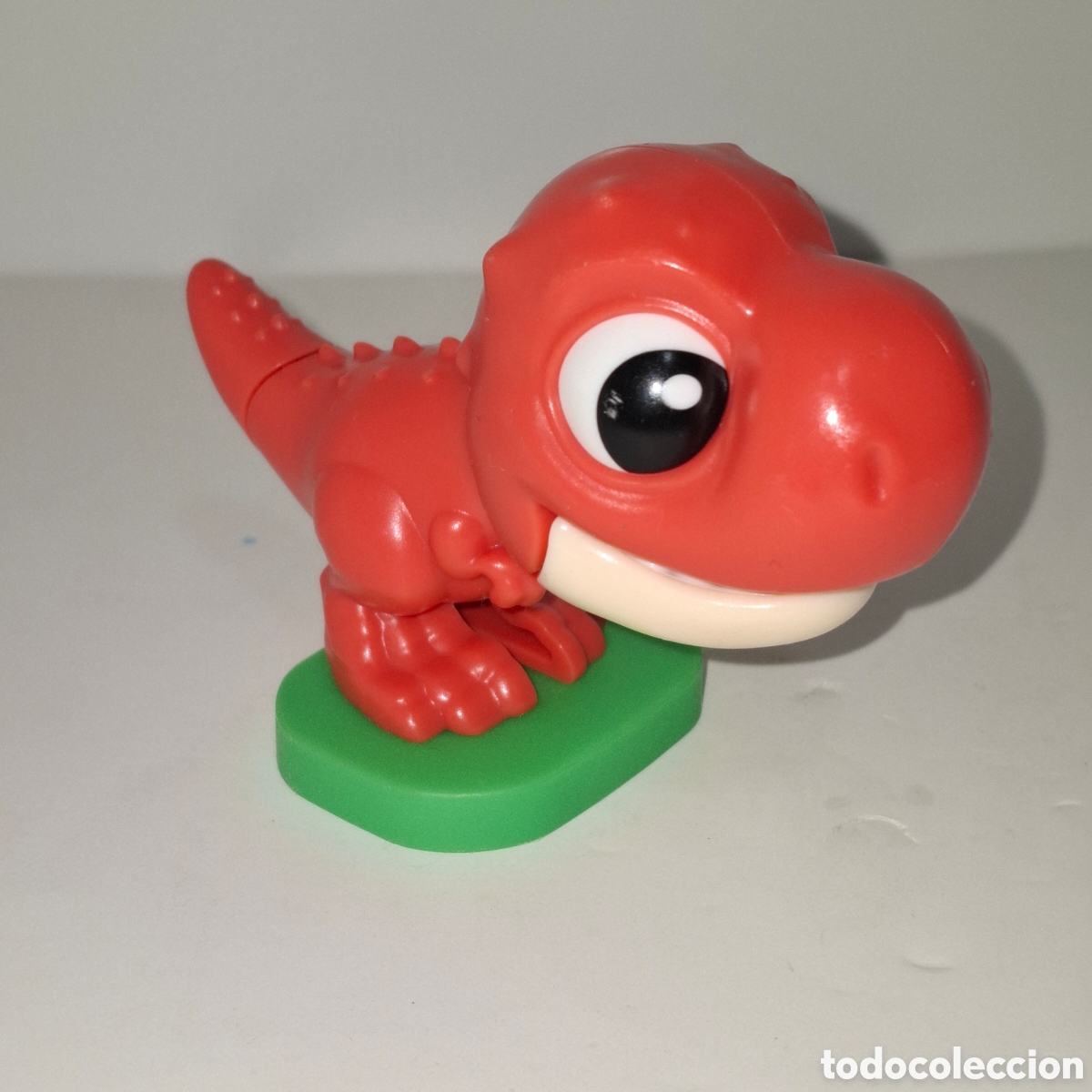 Figuras de acci&oacute;n: FIGURA PROMOCIONAL HAPPY MEAL BURGER KING DINOSAURIO RHUBARB PATRULLA CANINA 2026