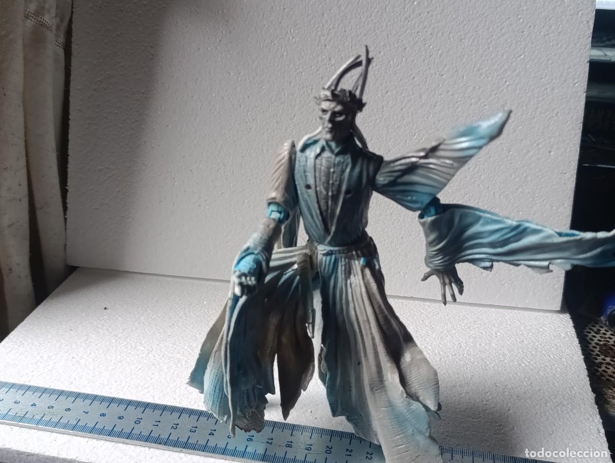 Figuras de acci&oacute;n: FIGURA DE PVC - TWILIGHT RINGWRAITH - EL SE&Ntilde;OR DE LOS ANILLOS - NPL 2003 - TOY BIZ - ( ROTO HOMBRO)