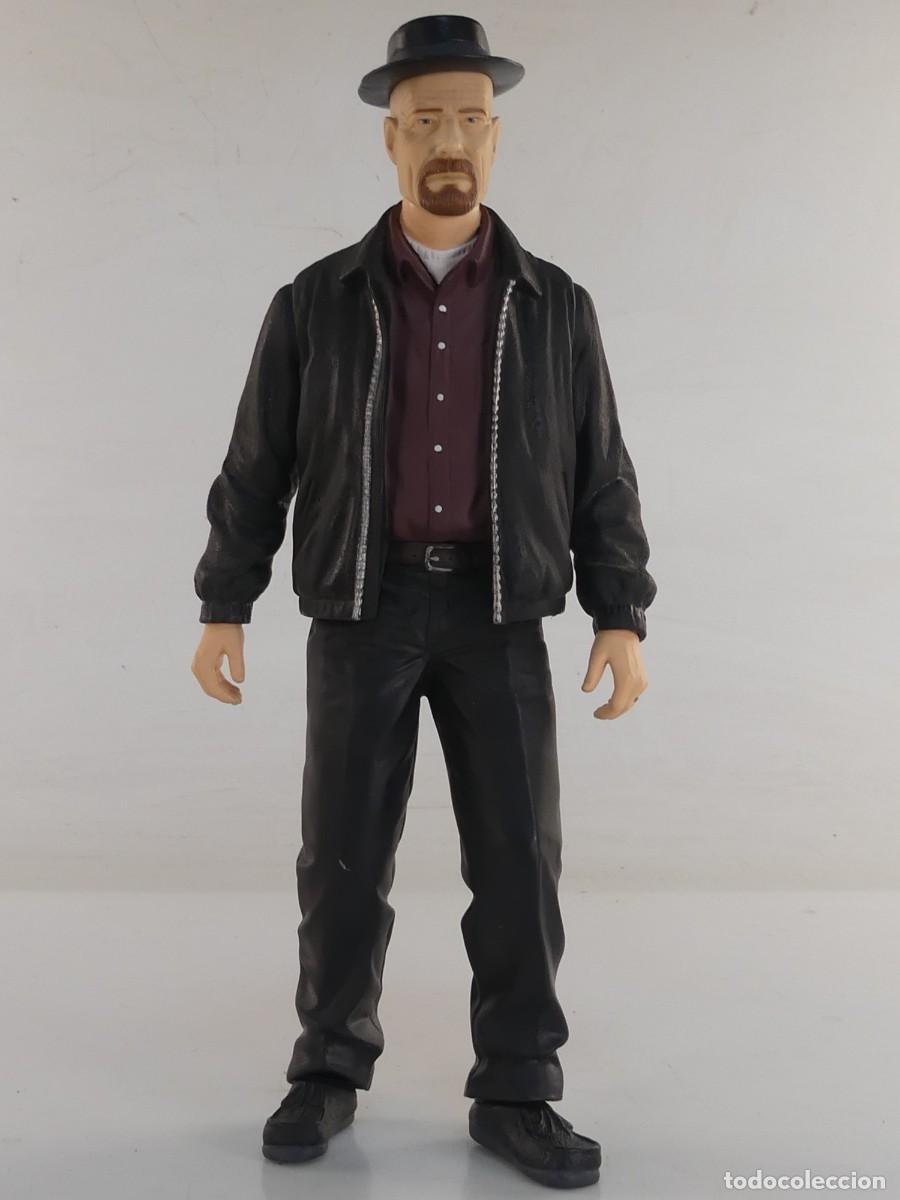 Action Figures: Figura de Walter White como Heisenberg de la serie Breaking Bad,