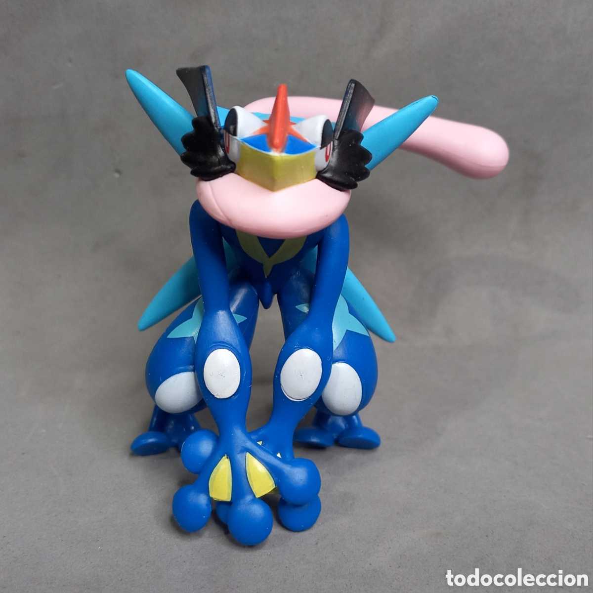 Figuras de a&ccedil;&atilde;o: Figura del Greninja de Ash Ketchum. Pok&eacute;mon de la regi&oacute;n de Kalos, evoluci&oacute;n de Frogadier