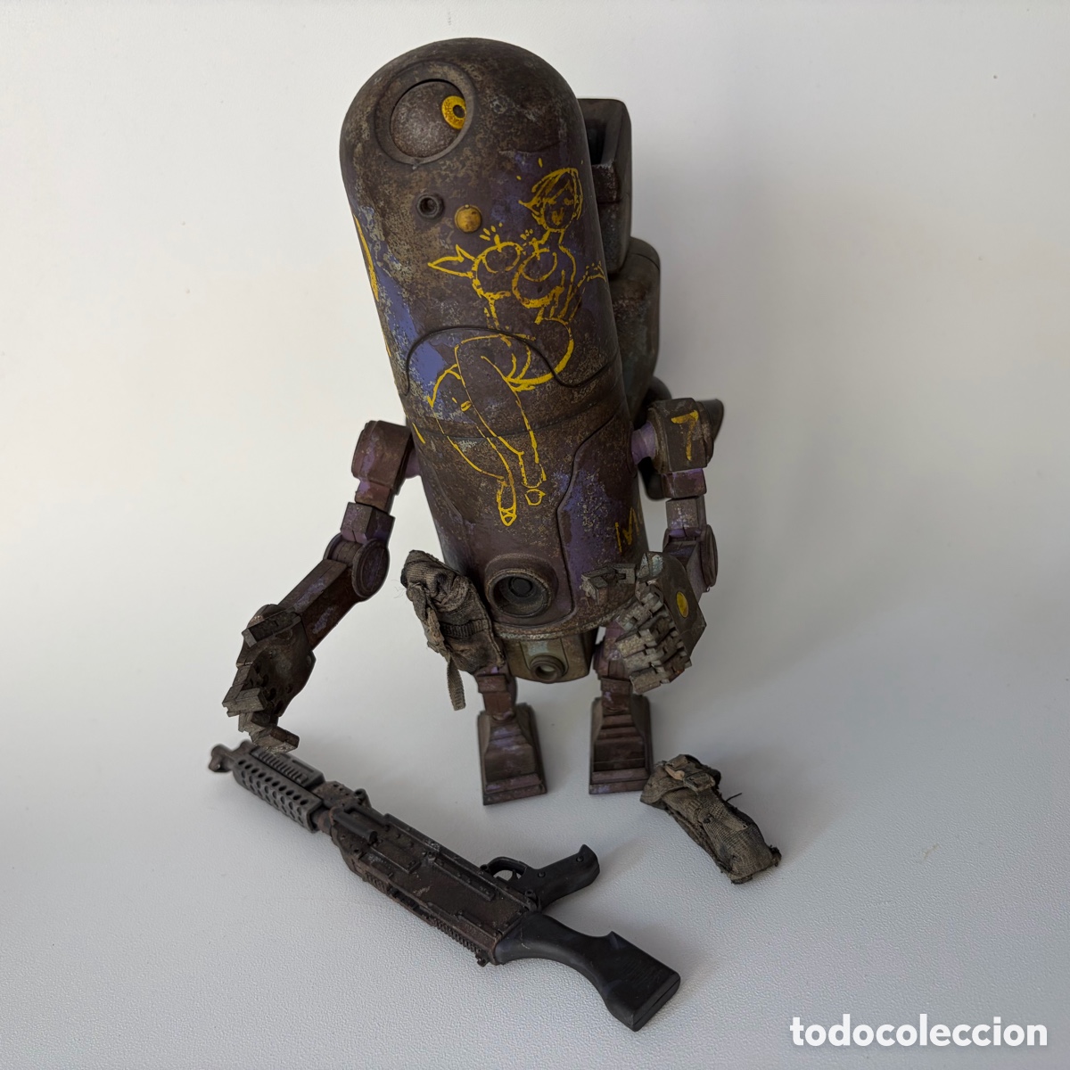 Figuras de acci&oacute;n: figura mu&ntilde;eco armstrong mod 7 1g threea ashley wood wwrp world war robot 2011
