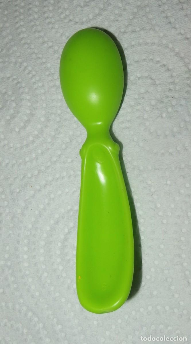 Figuras de acci&oacute;n: CUCHARA VERDE DE FURBY DEL A&Ntilde;O 2005,HASBRO - Foto 2