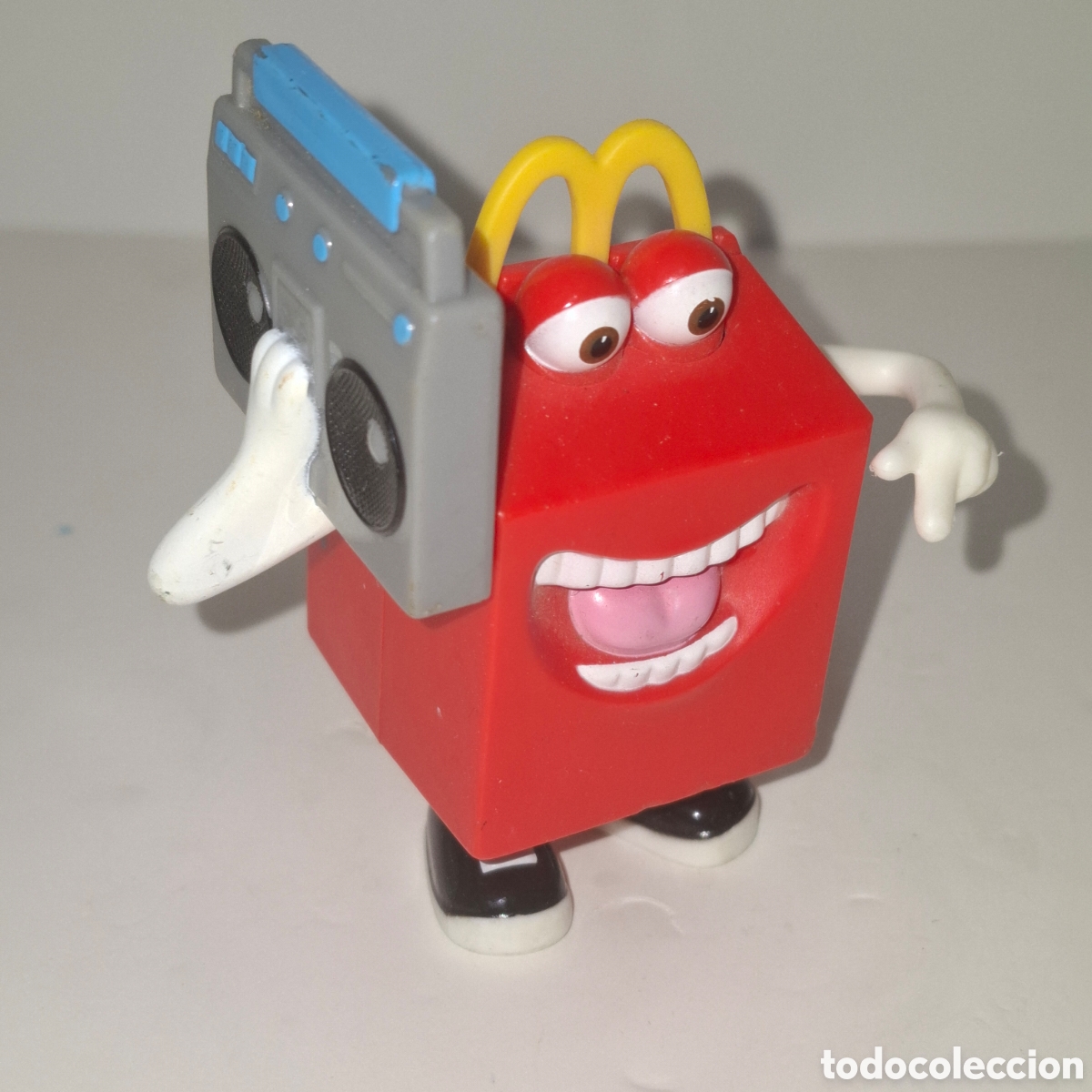 Figuras de acci&oacute;n: FIGURA PROMOCIONAL HAPPY MEAL MCDONALD'S PREMIUM MCDONALDS CAJA FELIZ CON RADIOCASET