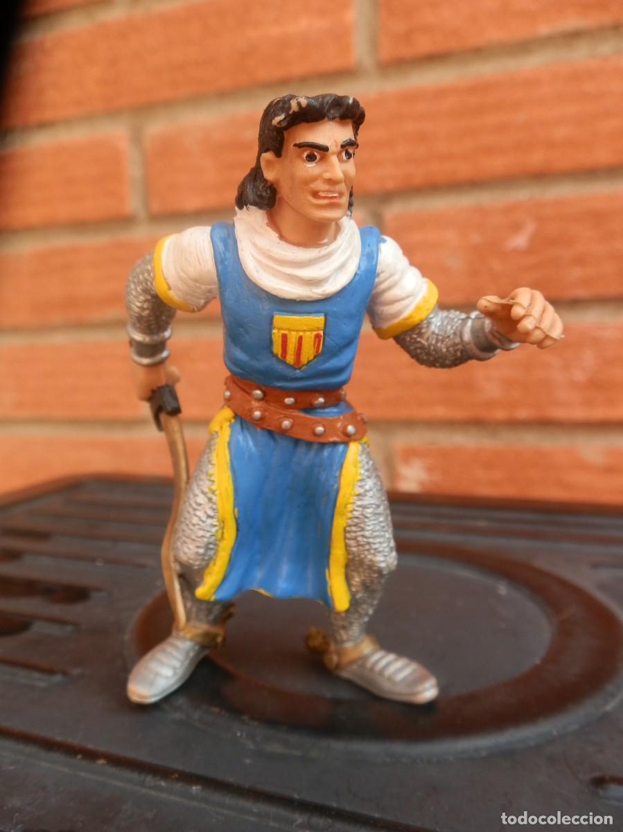 Figuras de acci&oacute;n: FIGURA PVC EL CAPITAN TRUENO A&Ntilde;OS 80/90 Mide 9 cm DE ALTO.