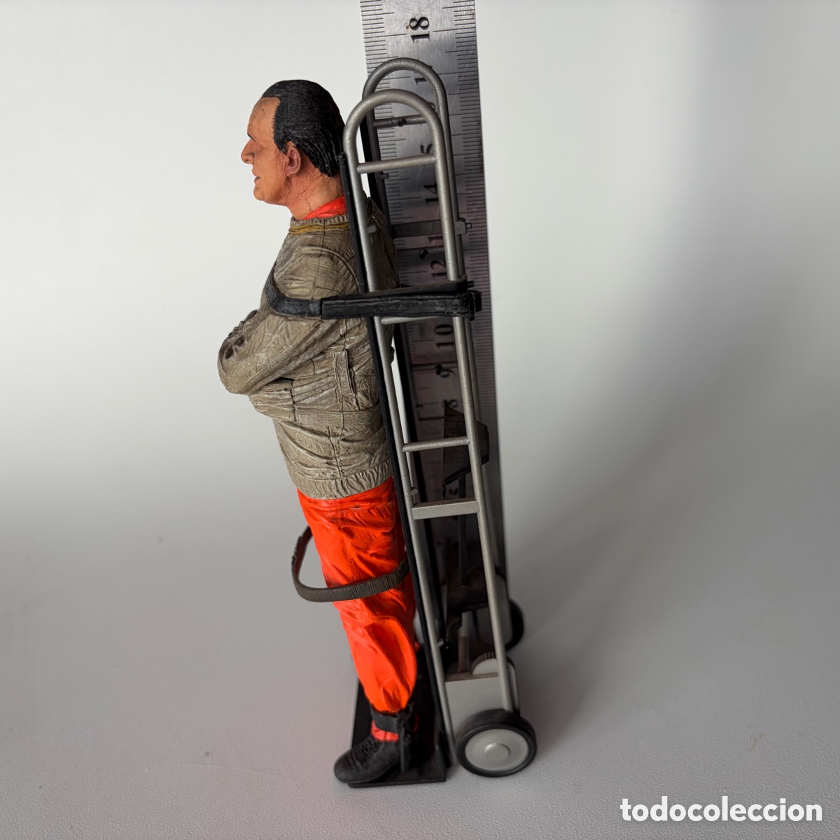 Figuras de acci&oacute;n: figura Hannibal Lecter NECA 2006 - Foto 10