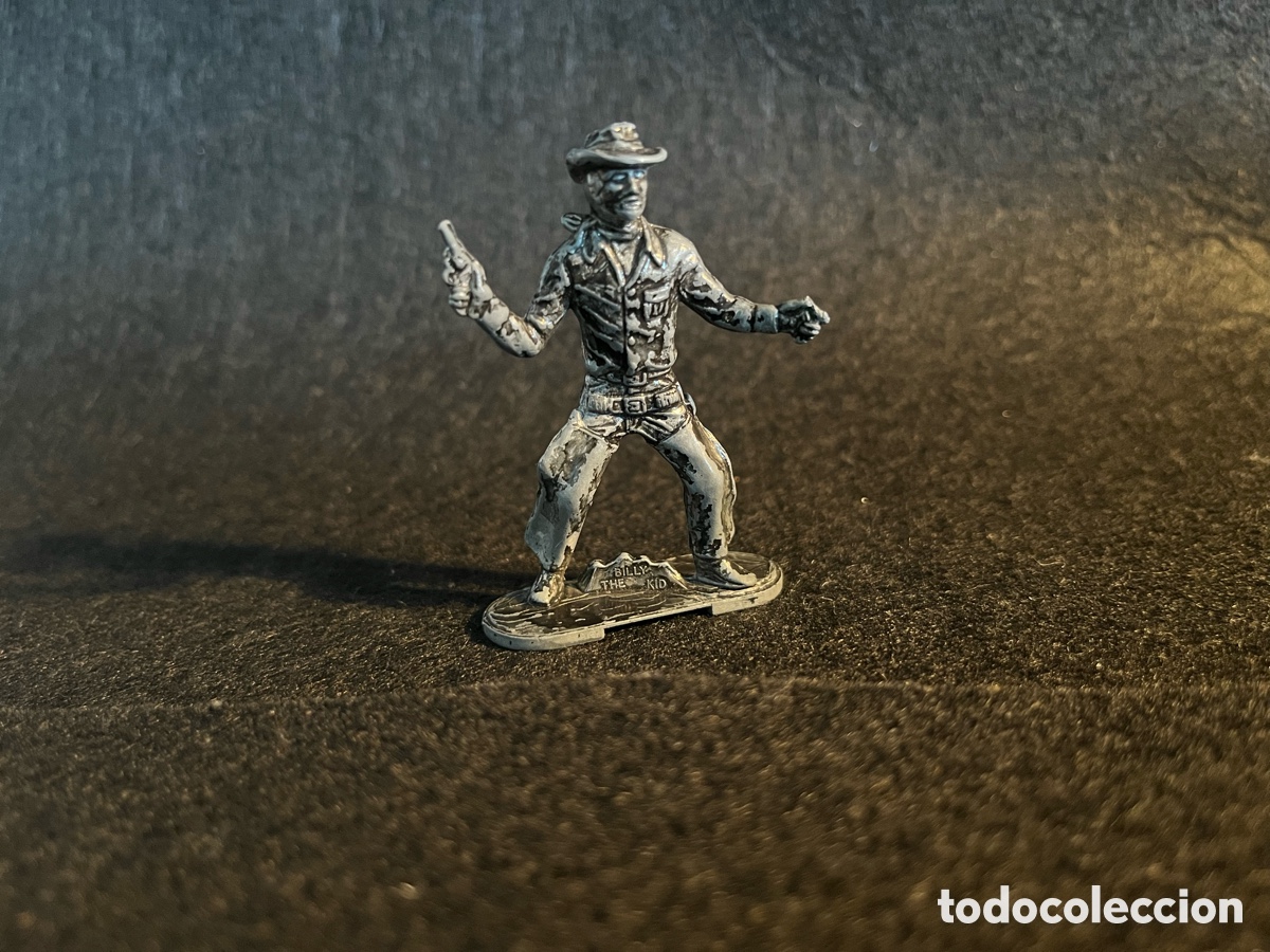 Figuras de acci&oacute;n: Figura met&aacute;lica Billy the Kid de Lone Star