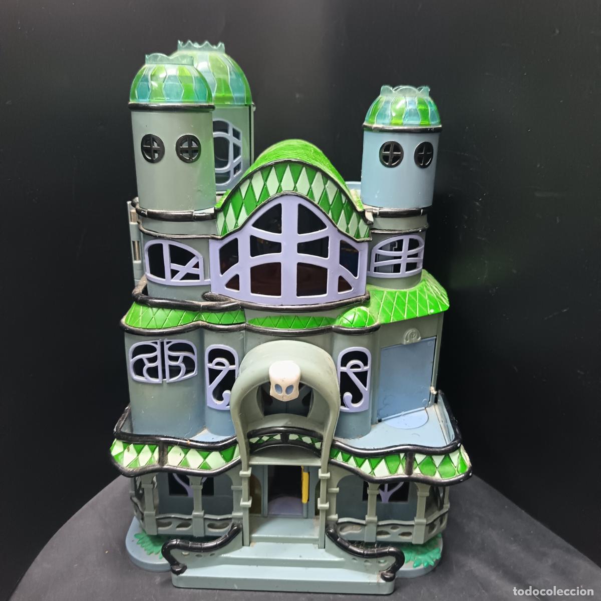 Figuras de acci&oacute;n: Mansi&oacute;n de CASPER (Whipstaff Manor). Casa, castillo. Trendmasters en 1997. 45x35x25 cent&iacute;metros.