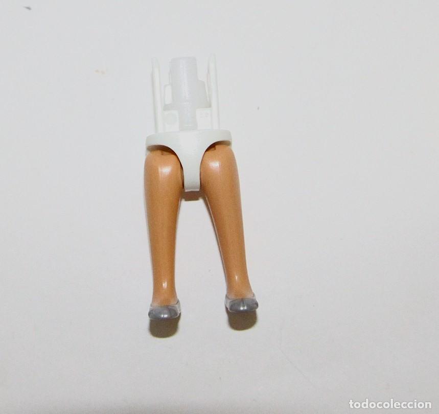 Figuras de acci&oacute;n: PLAYMOBIL MEDIEVAL PIERNAS ESQUELETO FIGURA MUJER