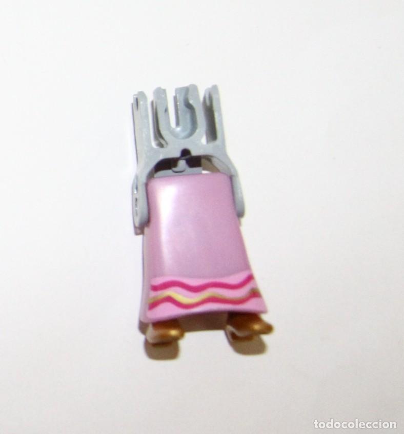 Figuras de acci&oacute;n: PLAYMOBIL MEDIEVAL PIERNAS ESQUELETO FIGURA falda CORTESANA REINA