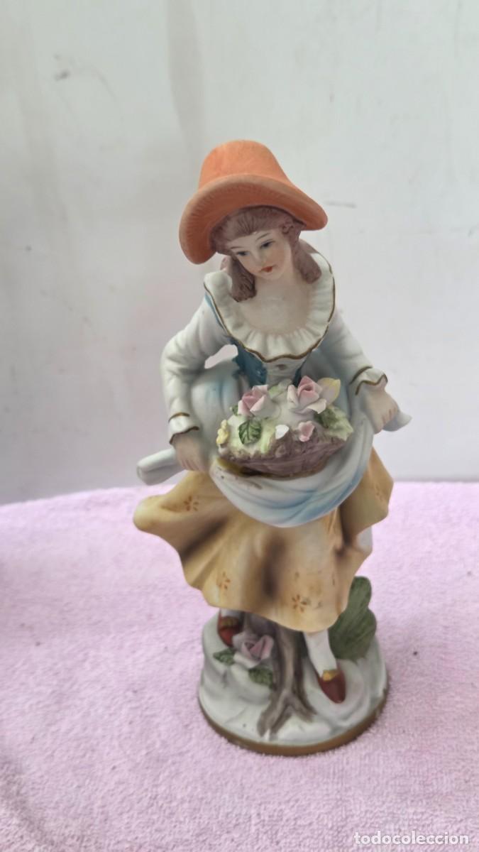 Figuras de acci&oacute;n: figura de porcelana biscuit