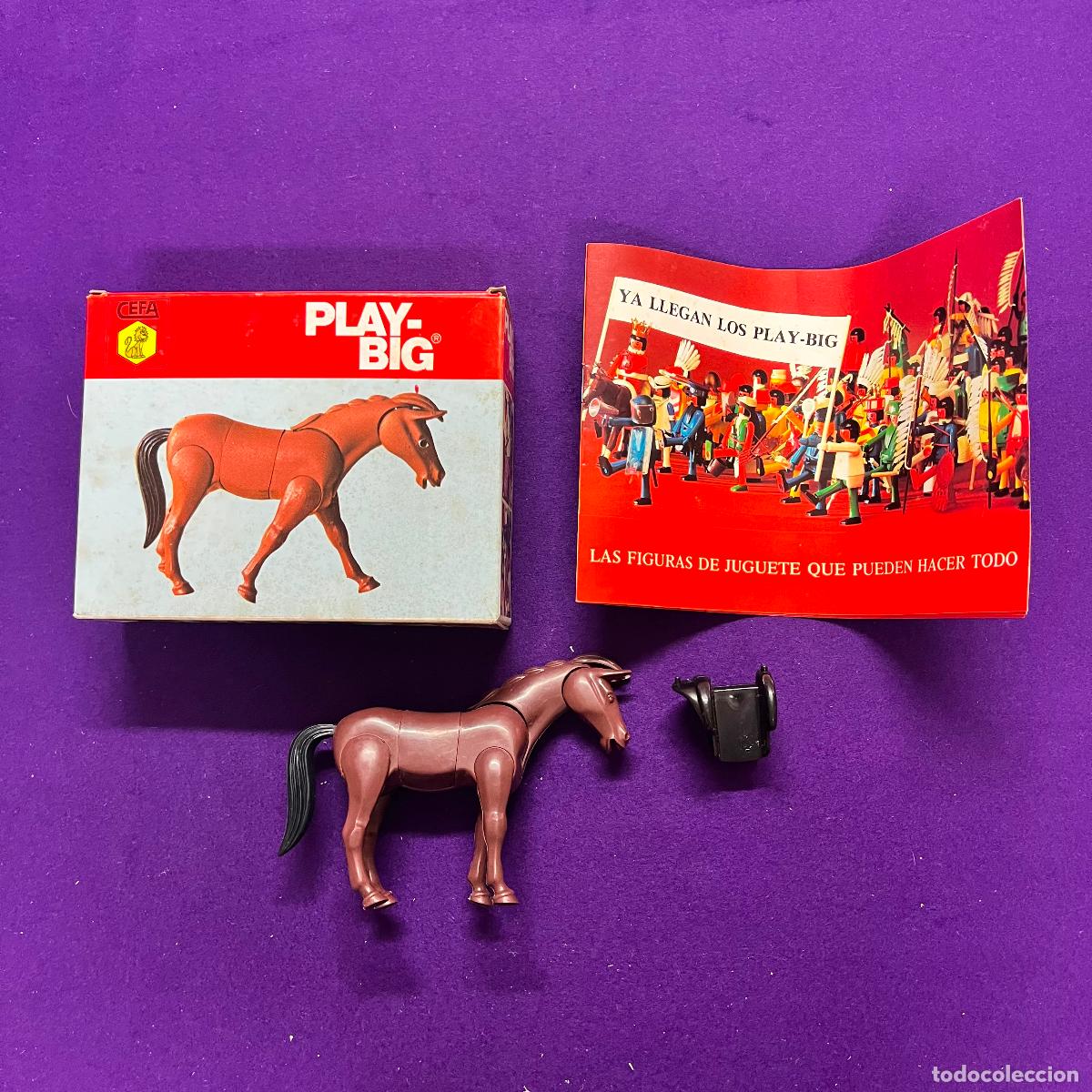 Figuras de acci&oacute;n: PLAY BIG 17-1101 17-2101. CABALLO CON Y SIN SILLA. FABRICADO POR CEFA. SIN USAR. EN SU CAJA ORIGINAL