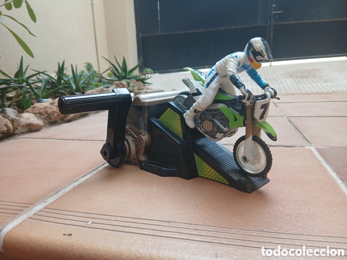 Figuras de acci&oacute;n: Juguete motorista HotWheels