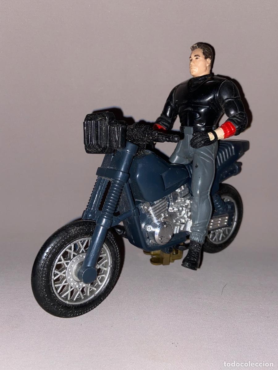 Figuras de acci&oacute;n: MAGN&Iacute;FICA FIGURA &ldquo; MOTORISTA &ldquo; SERIE MOTOS Y PILOTOS