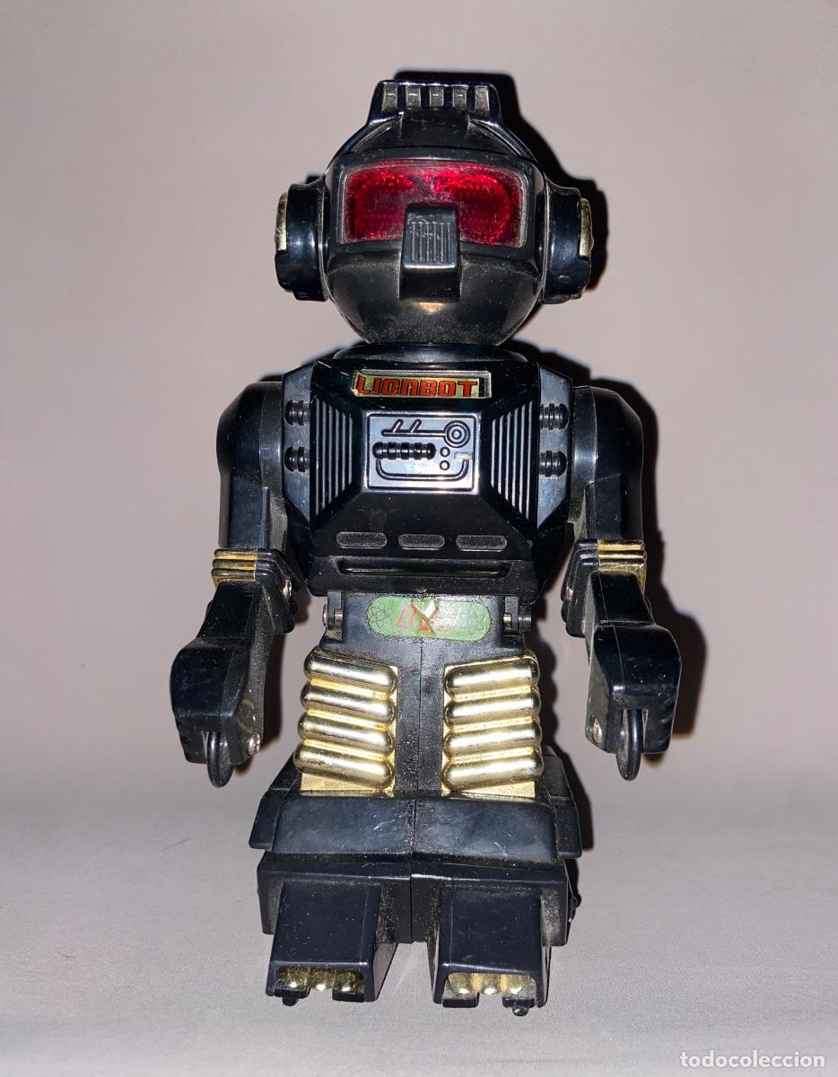 Figuras de acci&oacute;n: MAGN&Iacute;FICO ROBOT &ldquo; LIONBOT &ldquo; A BATER&Iacute;A SERIE ROBOT ESPACIO