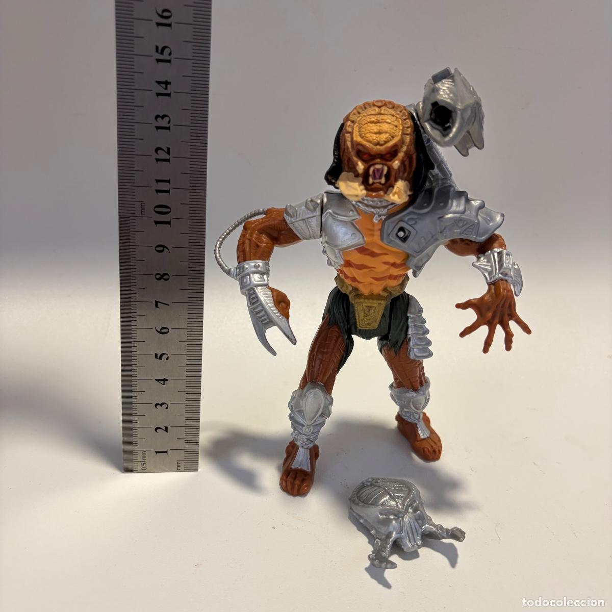 Figuras de acci&oacute;n: figura mu&ntilde;eco Cracked Tusk Predator Kenner 1993