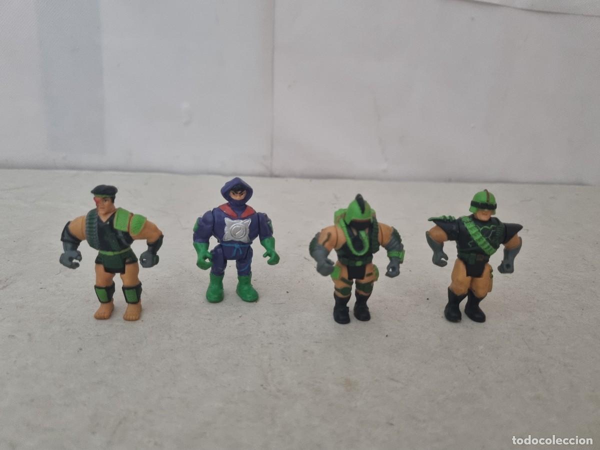 Figuras de acci&oacute;n: Lote de 4 guerreros o soldados en miniatura