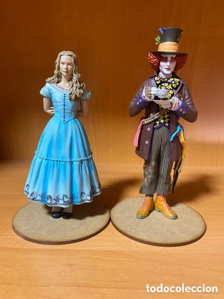 Figuras de acci&oacute;n: Figuras Alicia y Sombrerero Loco, Medicom