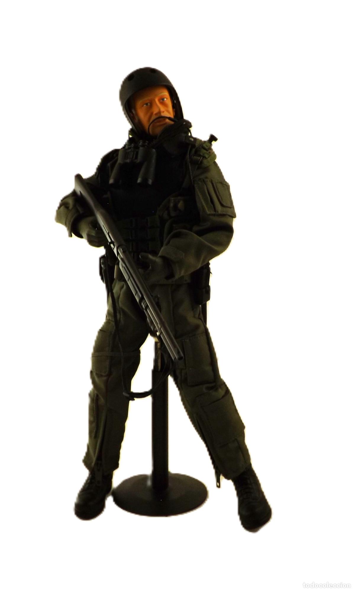 Figuras de acci&oacute;n: Dragon, DID, Hot Toys, Figura 1:6 Cuerpos especiales