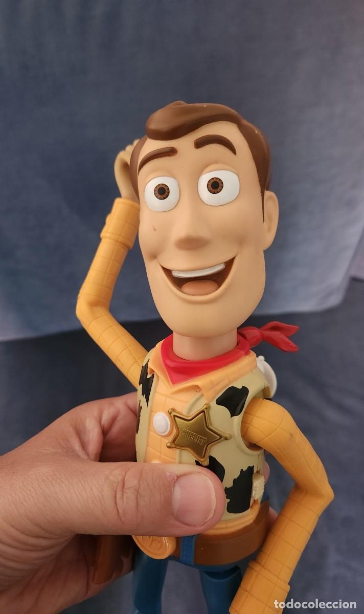 Figurines d'action: EL COMISARIO WOODY Toy Story COMO SE LO VE - FUNCIONANDO HABLA, SE PARA Y MUEVE