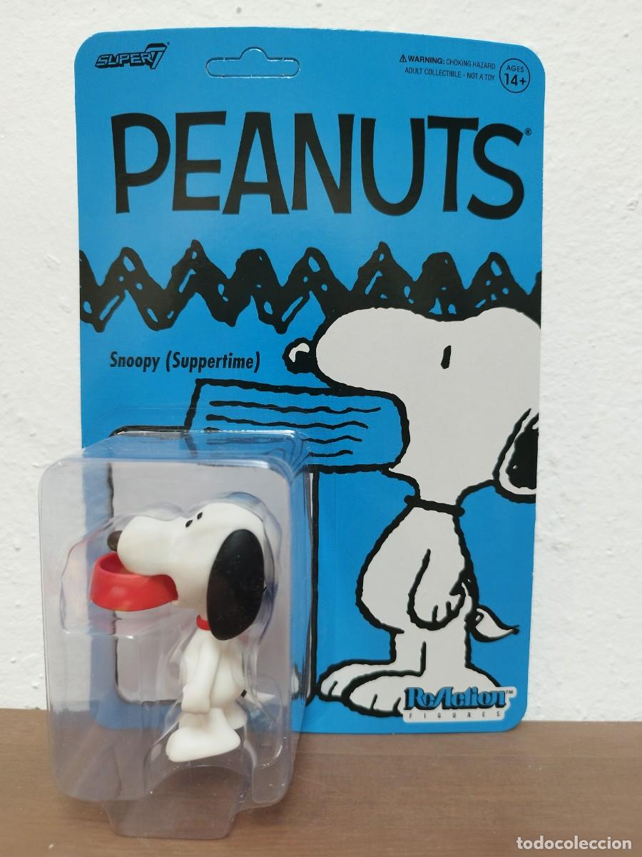 Actionfiguren: FIGURA SNOOPY SUPPERTIME - PEANUTS REACTION FIGURES - SUPER7 (EN BL&Iacute;STER)