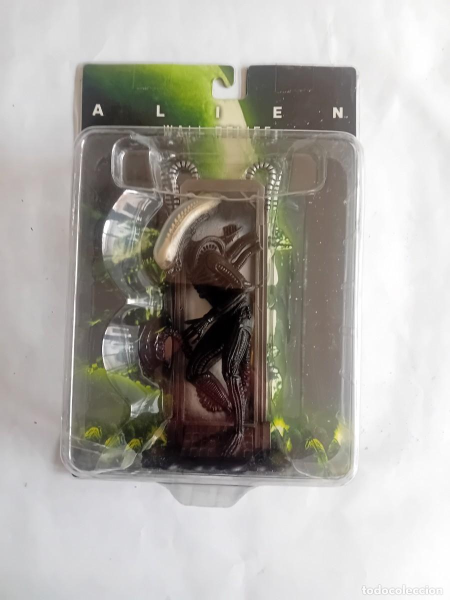 Figuras de acci&oacute;n: ALIEN WALL RELIEF XENOMORPH ALIENS SOTA TOYS X-PLUS 2004 NUEVO EN CAJA