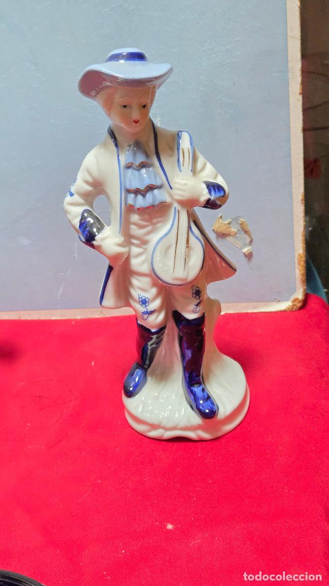 Figuras de acci&oacute;n: figura de porcelana vintage