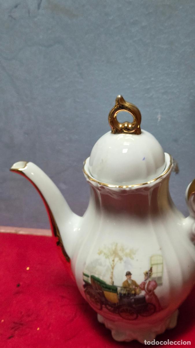 Figuras de acci&oacute;n: tetera de porcelana vintage - Foto 3
